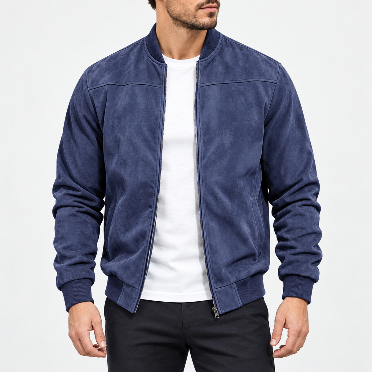 Bomberjacke Dunkelblau am Model