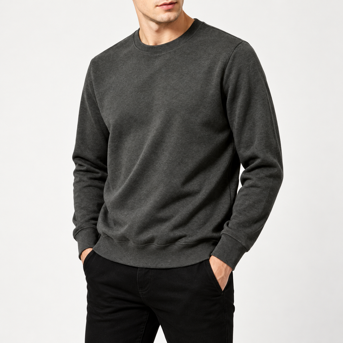 Rundhals-Sweatshirt Anthrazit am Model