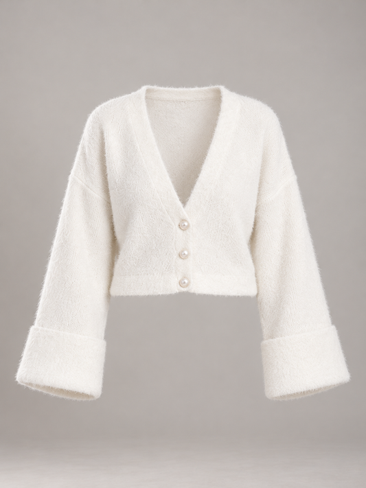 Flauschige Crop-Strickjacke