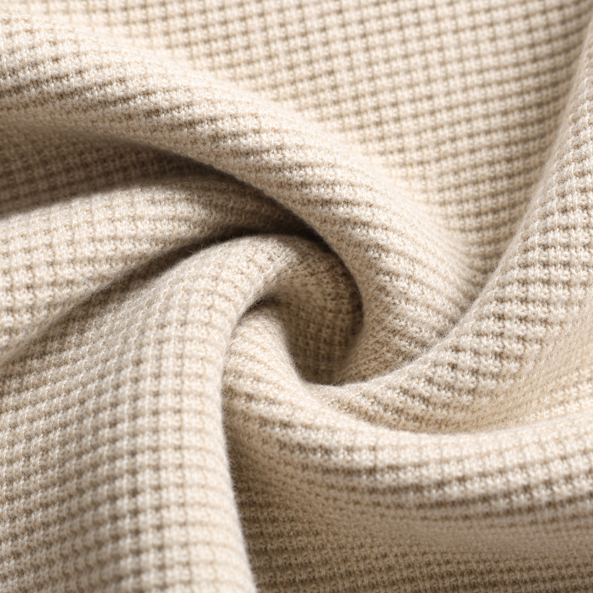 Strickhemd Beige – Stoffstruktur im Detail
