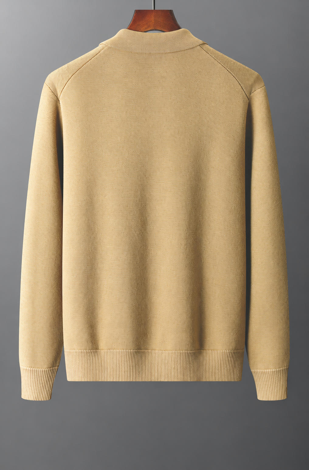 Kamelgelbe Strickjacke – Rückansicht