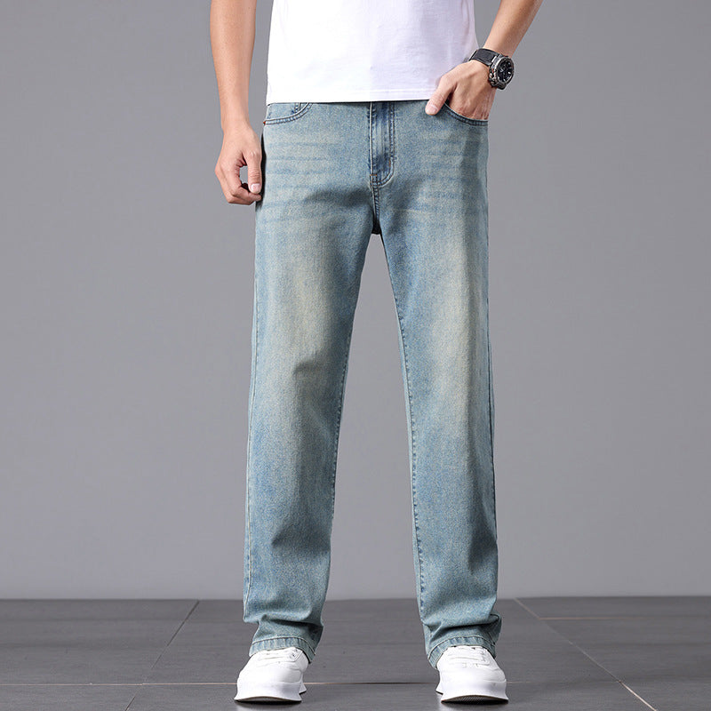 Herren Jeans hellblau am Model