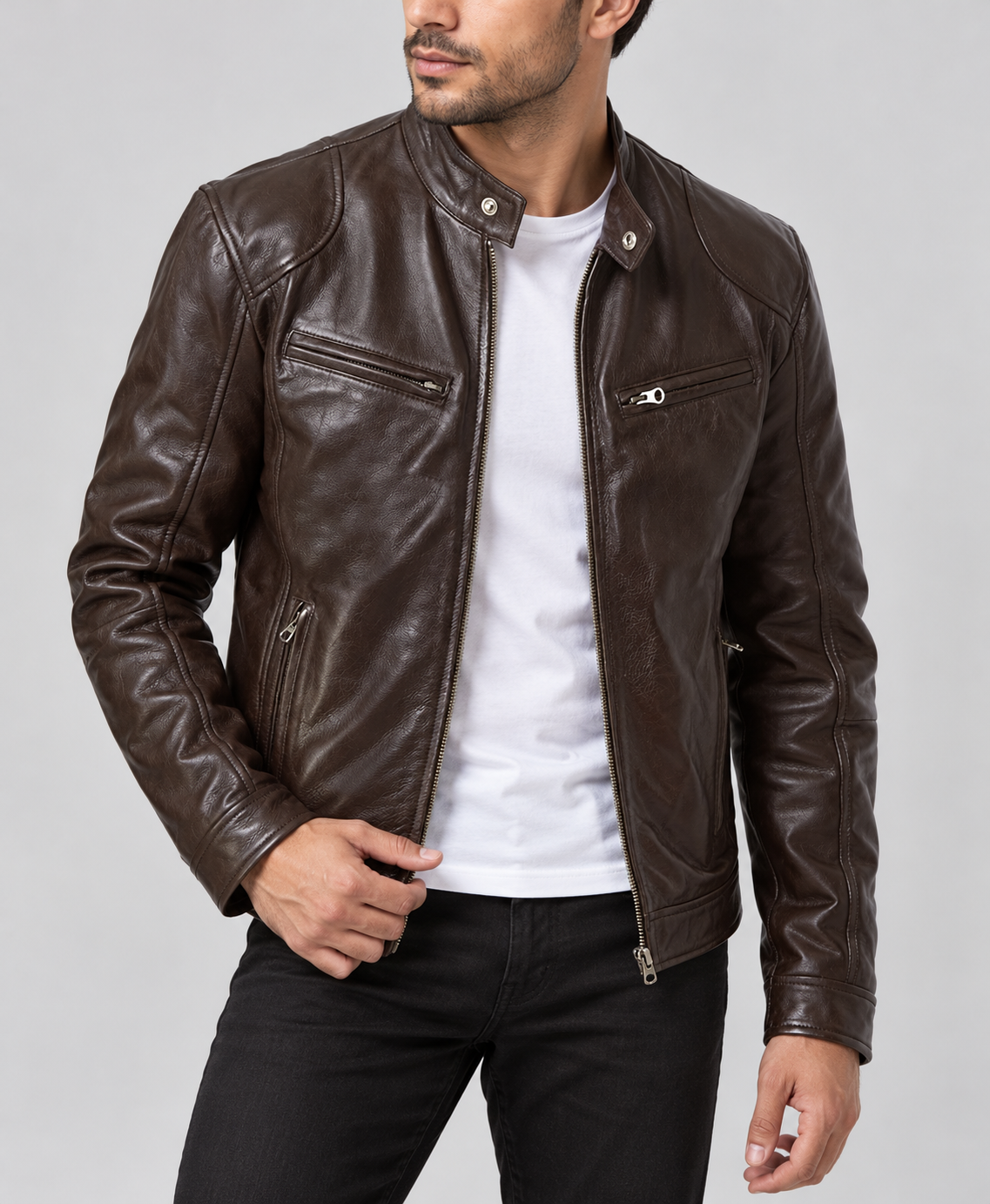 Bikerjacke Dunkelbraun am Model