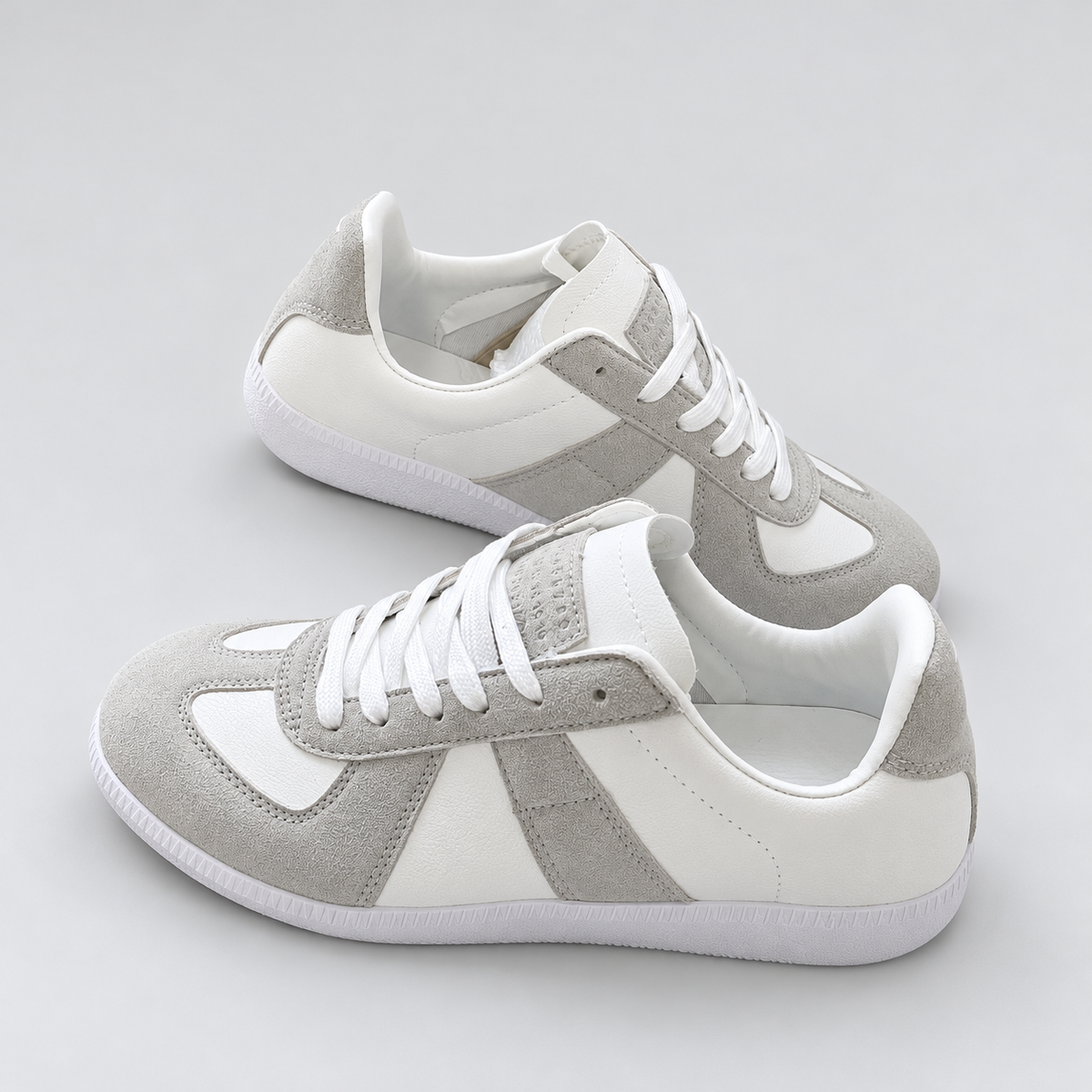 Rosevie Retro Sneaker