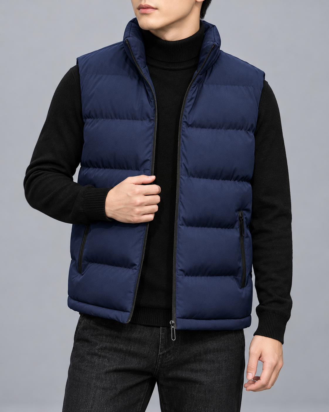 Steppweste Marineblau am Model