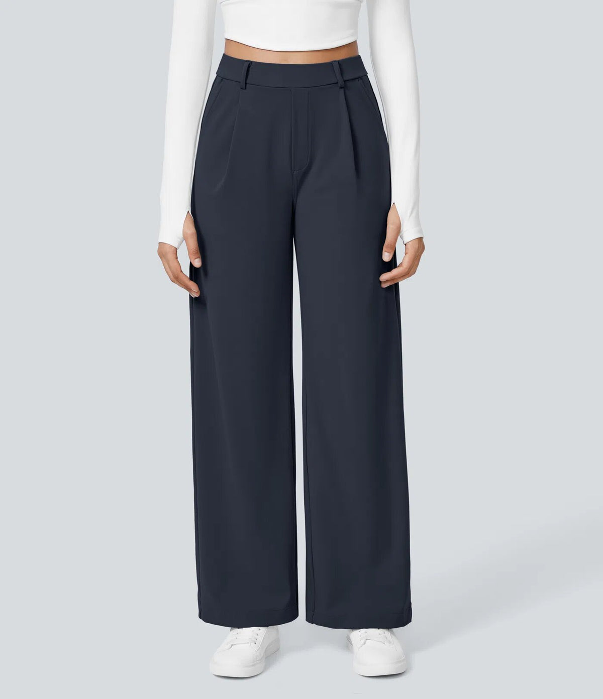 Old-Money Bundfaltenhose mit weitem Bein in Dunkelblau – Vorderansicht