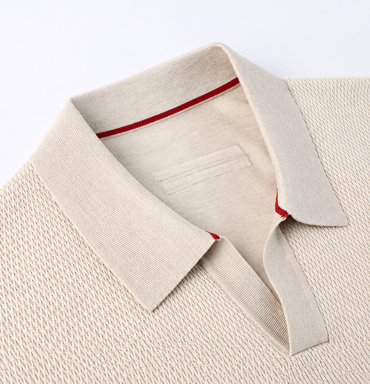 Struktur-Strickpolo – Kragendetail