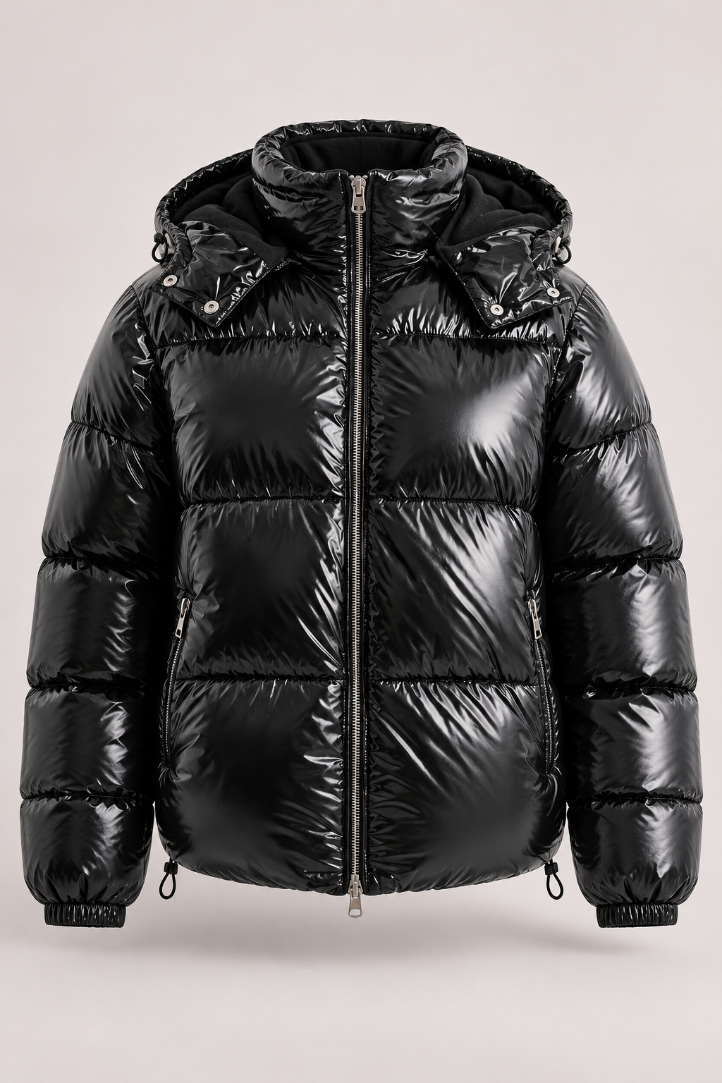 Glänzende Pufferjacke mit Kapuze