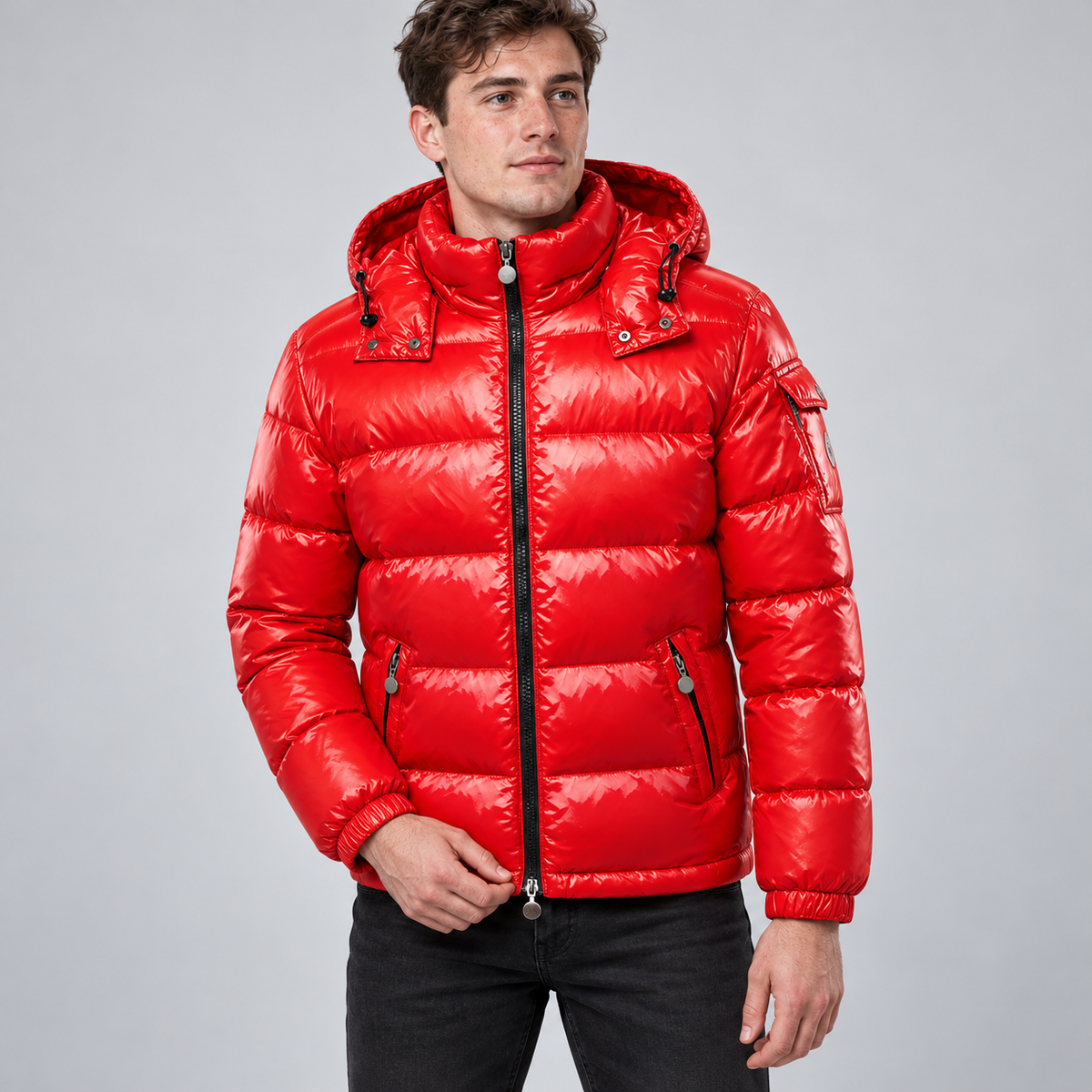 Pufferjacke Rot am Model