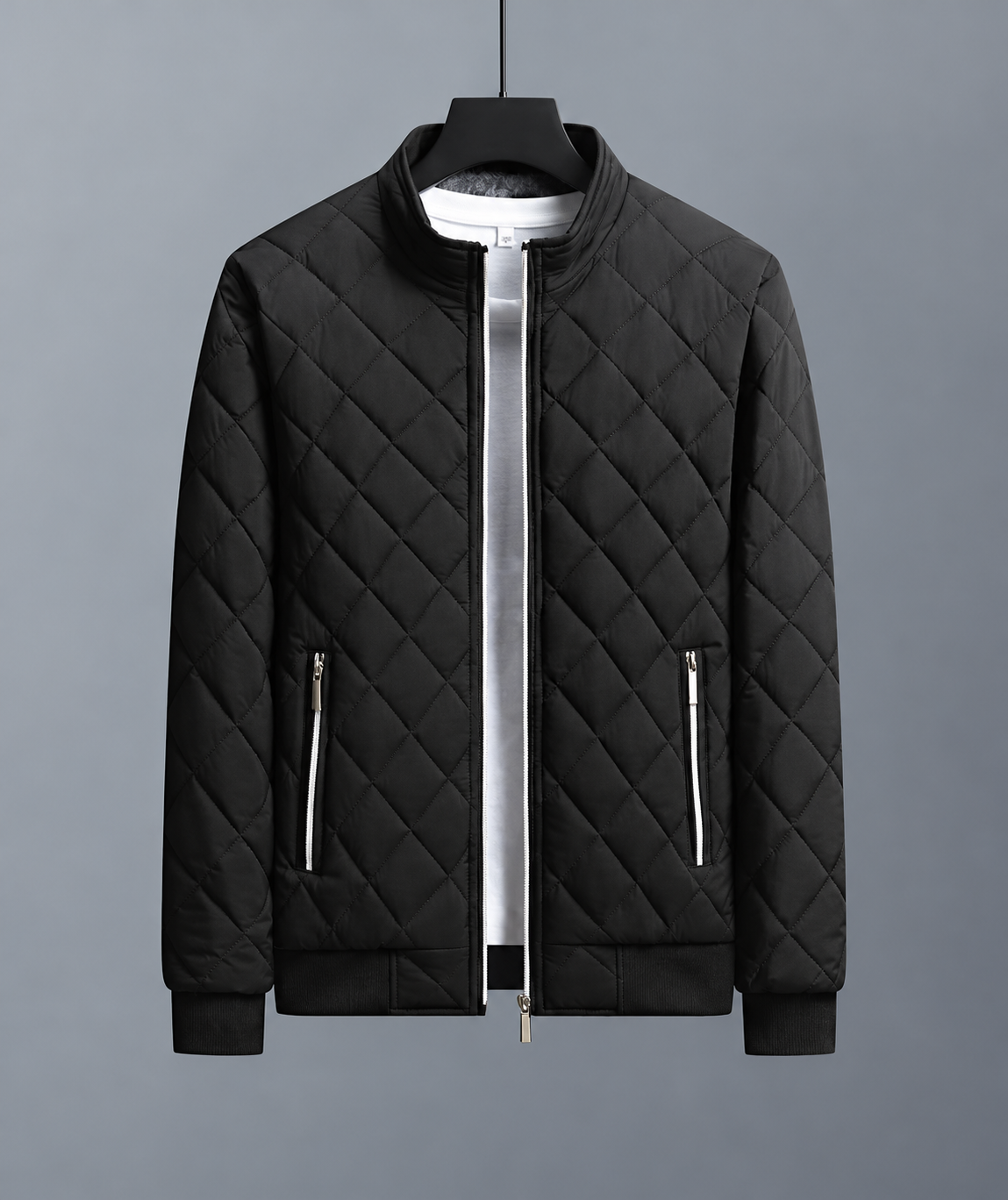 Schwarze Steppjacke – Vorderansicht