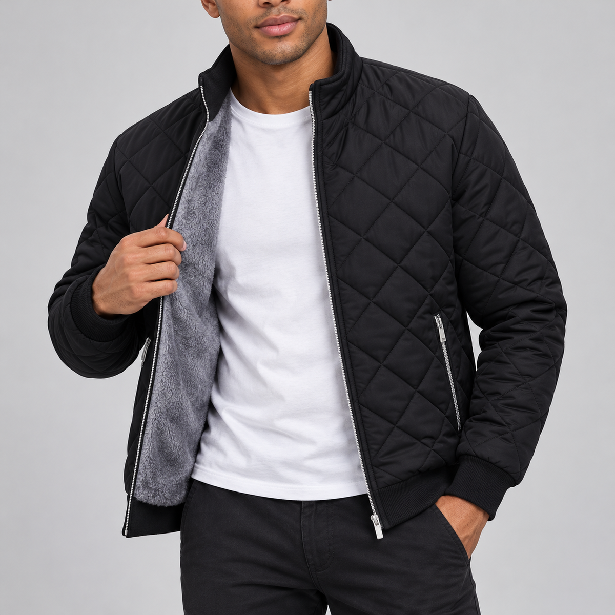 Rautensteppjacke Schwarz am Model