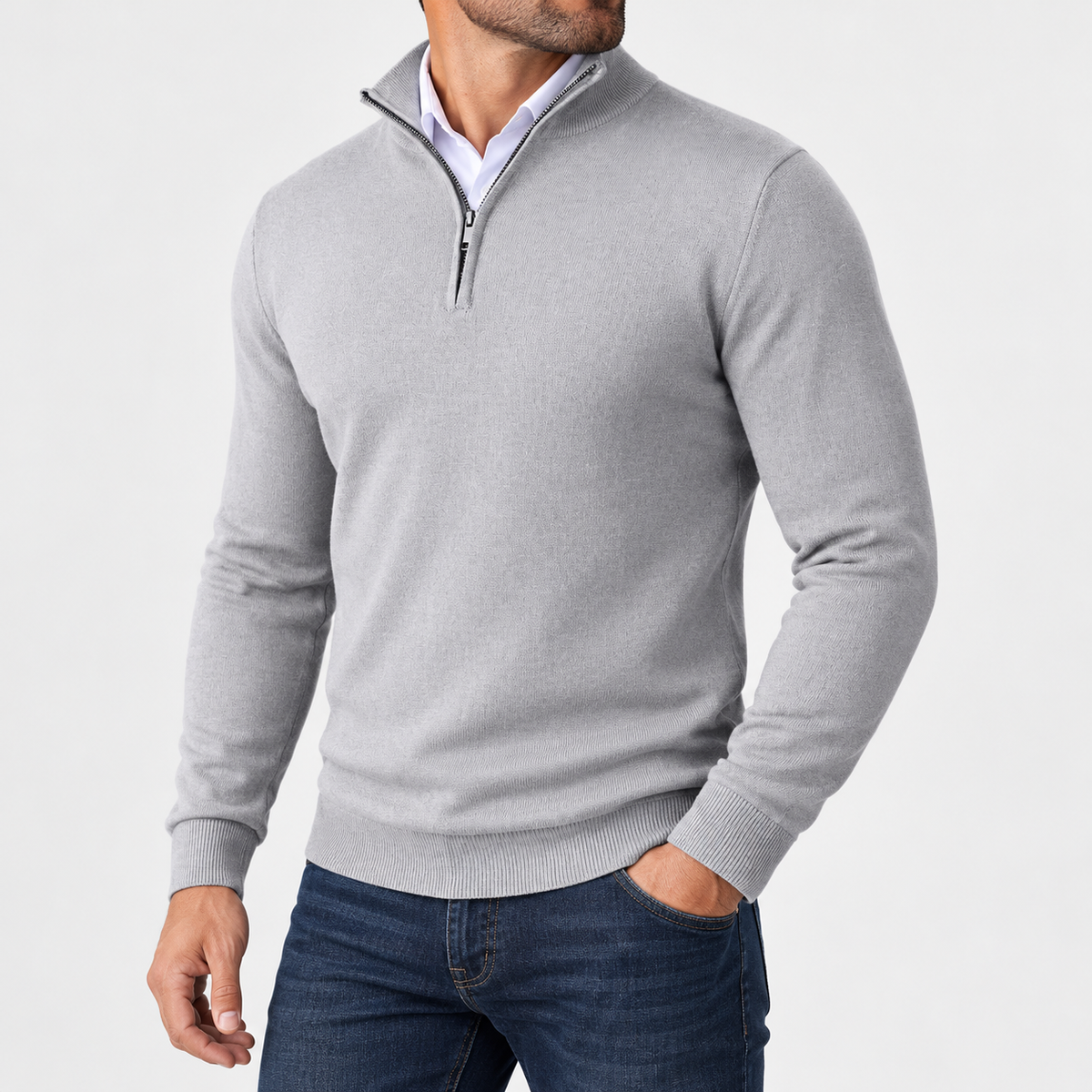 Herren Pullover mit Stehkragen und Reißverschluss Hellgrau am Model